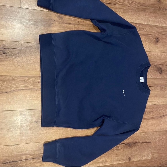 Nike Men's Deep Blue Crewneck Sweater - Picture 1 of 2